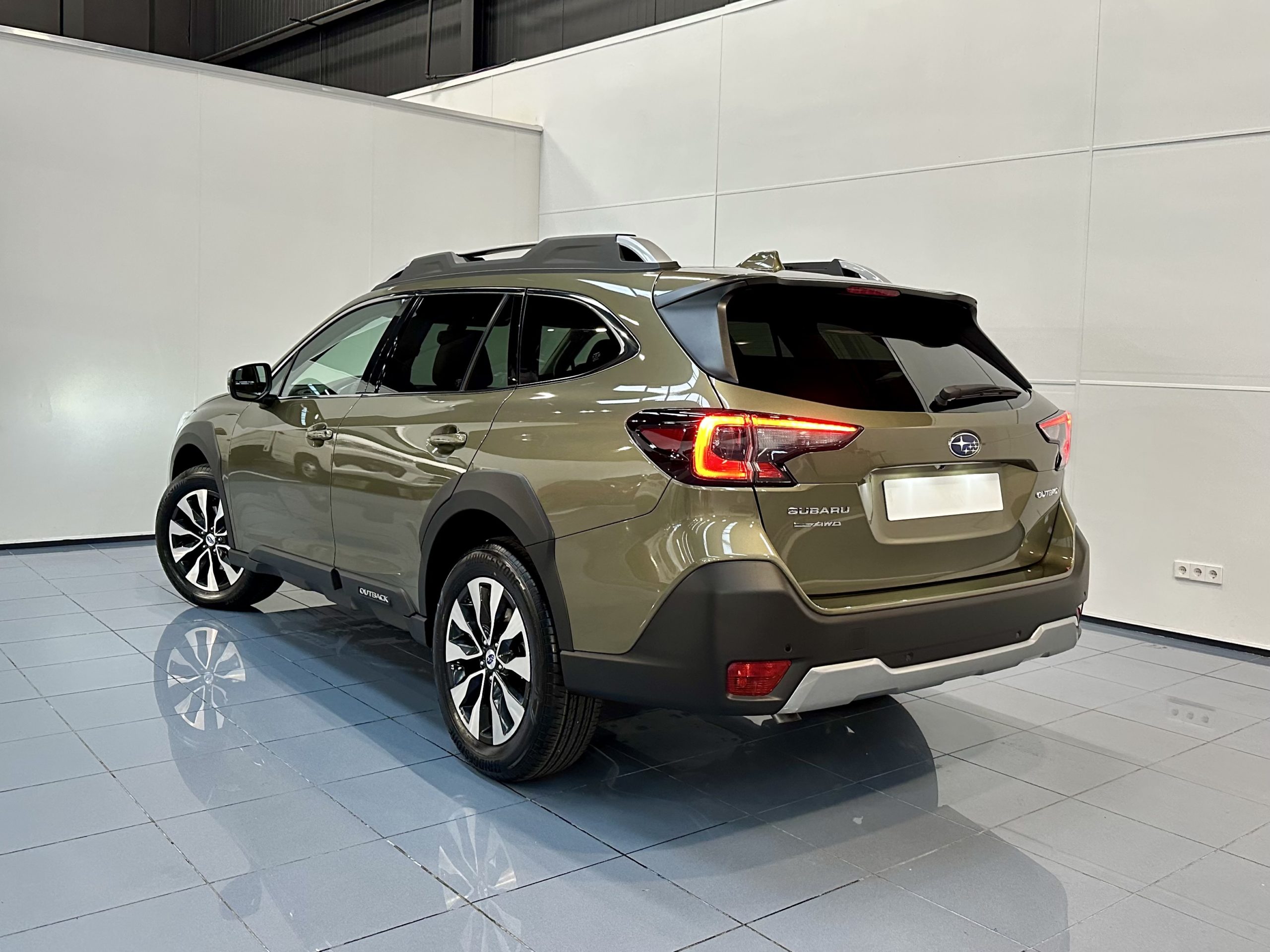 SUBARU 2.5I TOURING 4WD AUTO 169 5P - Imagen 19